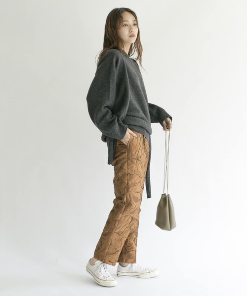 KBF(ケイビーエフ)の「ジャガードテーパードパンツ(その他パンツ・レディース・グリーン/ブラック/ブラウン系その他・ONE)」の13枚目の写真