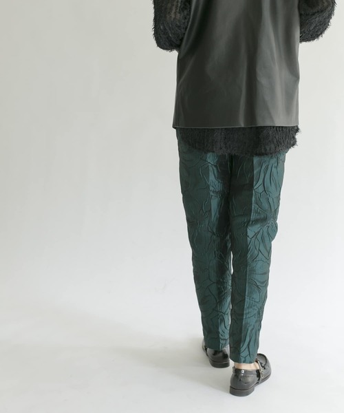 KBF(ケイビーエフ)の「ジャガードテーパードパンツ(その他パンツ・レディース・グリーン/ブラック/ブラウン系その他・ONE)」の16枚目の写真