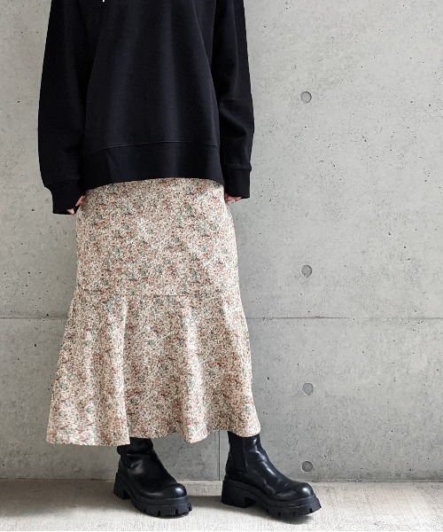Per sist ence（パーシエンス）の「Per sist ence/パーシエンス　 フラワープリント 切替マーメイドスカート（スカート・レディース・ベージュ系その他/ブラック/ベージュ/ブラウン/グリーン系その他・FREE）」の5枚目の写真