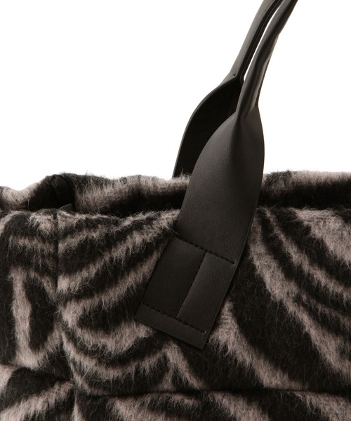 ADAM ET ROPE'（アダムエロペ）の「Bellandiゼブラバッグ（ハンドバッグ・レディース・ブラック系その他・FREE）」の11枚目の写真