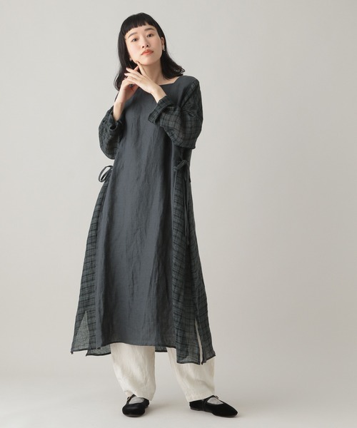 studio CLIP（スタディオクリップ）の「《Natural by studio CLIP》リネンコットン切り替えワンピース（ワンピース・レディース・スモーク/レッド・FREE）」の8枚目の写真