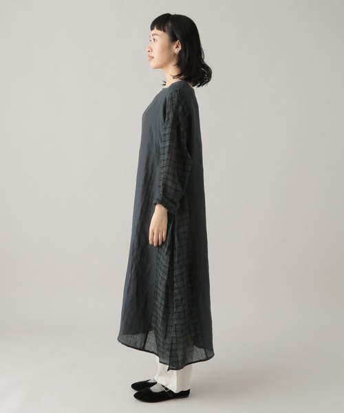 studio CLIP（スタディオクリップ）の「《Natural by studio CLIP》リネンコットン切り替えワンピース（ワンピース・レディース・スモーク/レッド・FREE）」の10枚目の写真