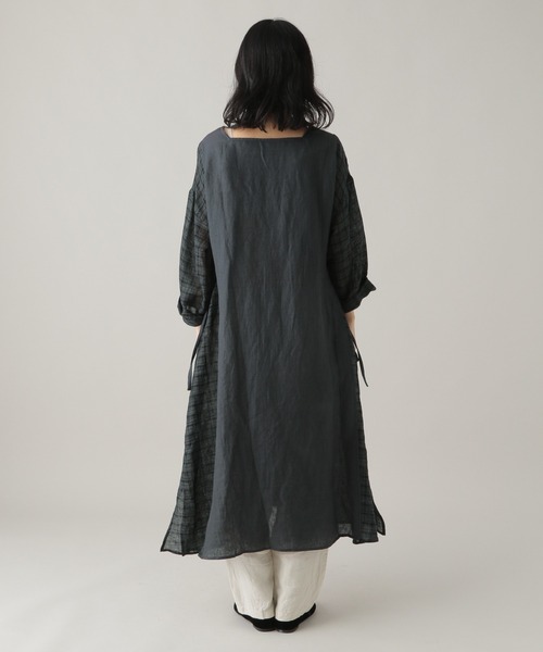 studio CLIP（スタディオクリップ）の「《Natural by studio CLIP》リネンコットン切り替えワンピース（ワンピース・レディース・スモーク/レッド・FREE）」の15枚目の写真