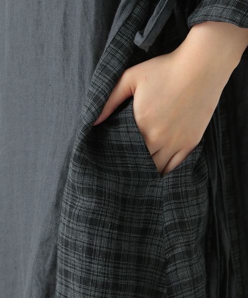 studio CLIP（スタディオクリップ）の「《Natural by studio CLIP》リネンコットン切り替えワンピース（ワンピース・レディース・スモーク/レッド・FREE）」の5枚目の写真