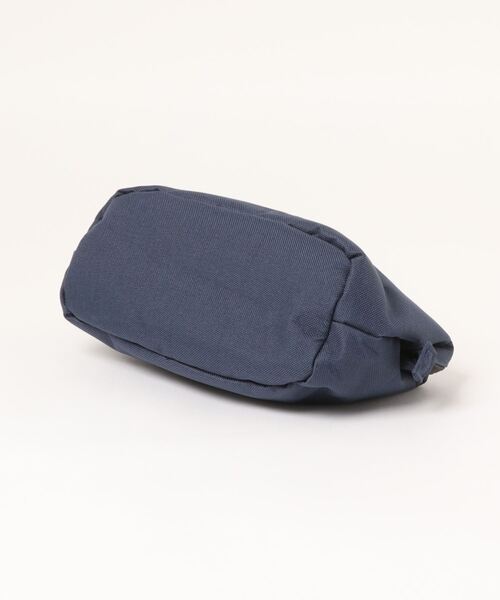 HIGHTIDE（ハイタイド）の「nahe ネーエ ソフトガジェットポーチ モバイルポーチ マチ付き (L)（ポーチ・メンズ・ブラック/ネイビー/グレー/レッド/カーキ/イエロー・FREE）」の9枚目の写真