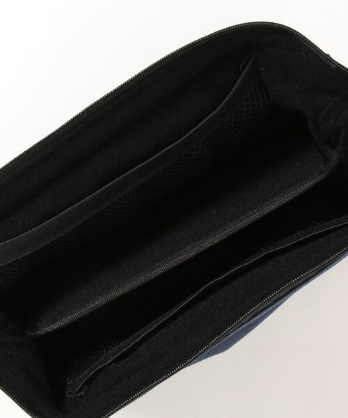 HIGHTIDE（ハイタイド）の「nahe ネーエ ソフトガジェットポーチ モバイルポーチ マチ付き (L)（ポーチ・メンズ・ブラック/ネイビー/グレー/レッド/カーキ/イエロー・FREE）」の8枚目の写真