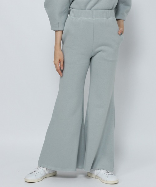 HEREIAM（ヘレイアム）の「【HEREIAM】ワイドフレアスウェットパンツ（スウェットパンツ・レディース・ブラック/セージグリーン・SMALL/MEDIUM）」の8枚目の写真