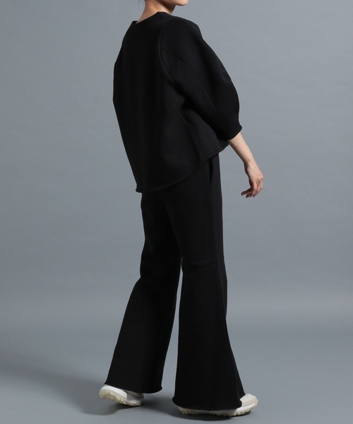 HEREIAM（ヘレイアム）の「【HEREIAM】ワイドフレアスウェットパンツ（スウェットパンツ・レディース・ブラック/セージグリーン・SMALL/MEDIUM）」の5枚目の写真