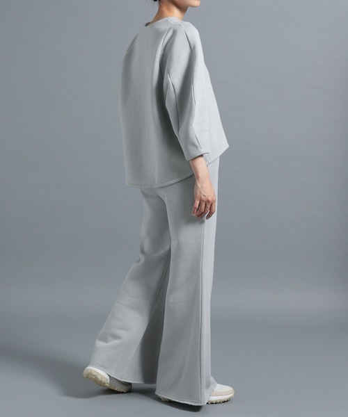 HEREIAM（ヘレイアム）の「【HEREIAM】ワイドフレアスウェットパンツ（スウェットパンツ・レディース・ブラック/セージグリーン・SMALL/MEDIUM）」の3枚目の写真