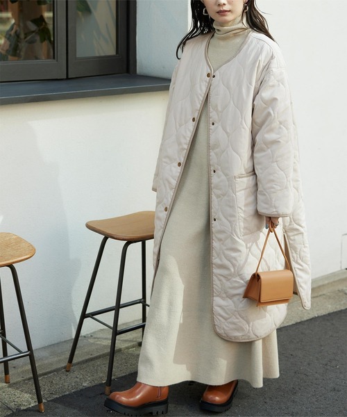 titivate（ティティベイト）の「ﾅﾐｷﾙﾄﾉｰｶﾗｰﾗｳﾝﾄﾞﾍﾑｺｰﾄ（ノーカラーコート・レディース・ブラック/アイボリー/ライトカーキ/グレイッシュベージュ・FREE）」の2枚目の写真