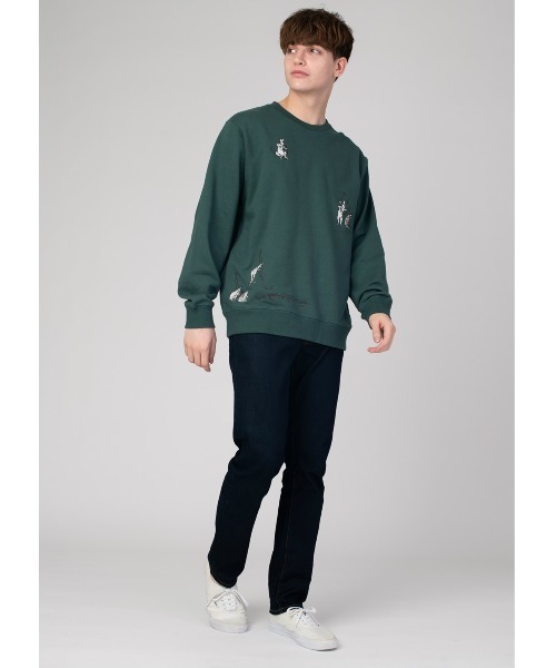 Design Tshirts Store graniph（デザイン　ティーシャツ　ストア　グラニフ）の「弓矢(鳥獣戯画)｜リサイクルコットンスウェット（スウェット・メンズ・カーキ・LARGE/MEDIUM/SMALL/X-LARGE）」の4枚目の写真