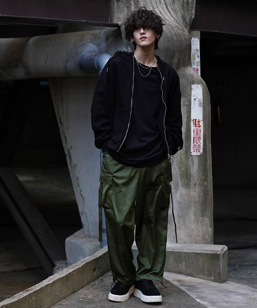 G.O.C（ジーオーシー）の「2WAY サテン UFO ワイド カーゴパンツ（カーゴパンツ・メンズ・ホワイト/ブラック/カーキ・MEDIUM/LARGE）」の11枚目の写真