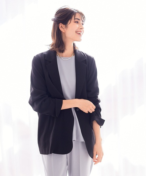 abahouse mavie（アバハウスマヴィ）の「ドライタッチサテンテーラードジャケット（テーラードジャケット・レディース・ブラック/グレイッシュブルー・38/36）」の8枚目の写真