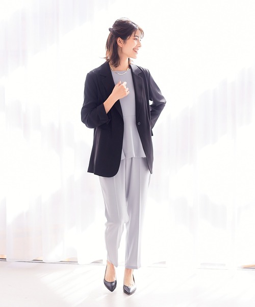 abahouse mavie（アバハウスマヴィ）の「ドライタッチサテンテーラードジャケット（テーラードジャケット・レディース・ブラック/グレイッシュブルー・38/36）」の3枚目の写真