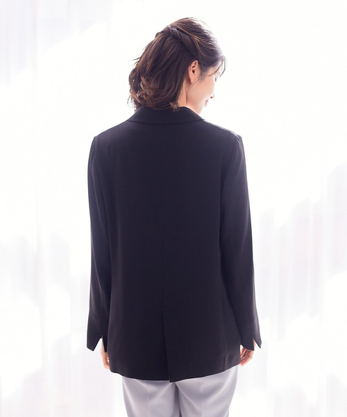 abahouse mavie（アバハウスマヴィ）の「ドライタッチサテンテーラードジャケット（テーラードジャケット・レディース・ブラック/グレイッシュブルー・38/36）」の6枚目の写真