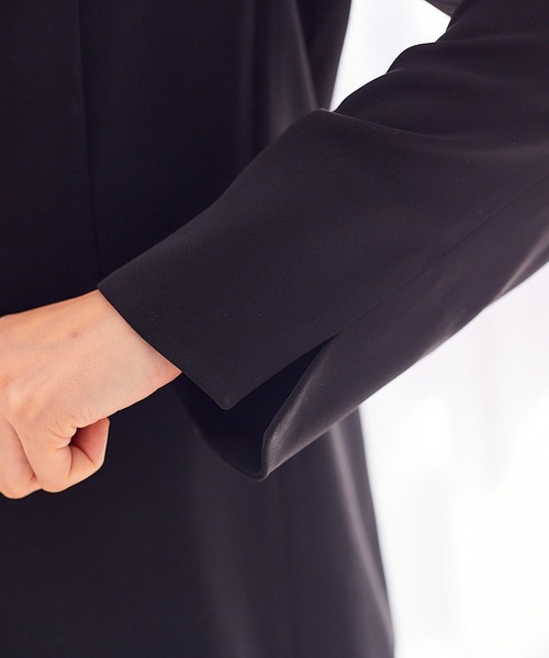 abahouse mavie（アバハウスマヴィ）の「ドライタッチサテンテーラードジャケット（テーラードジャケット・レディース・ブラック/グレイッシュブルー・38/36）」の12枚目の写真