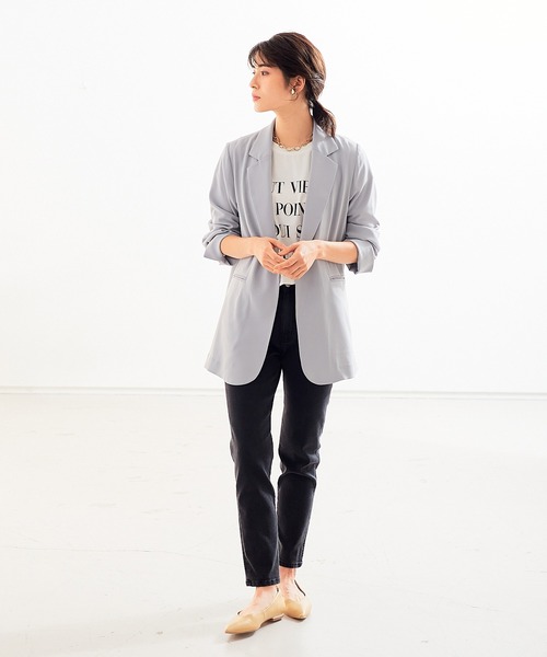 abahouse mavie（アバハウスマヴィ）の「ドライタッチサテンテーラードジャケット（テーラードジャケット・レディース・ブラック/グレイッシュブルー・38/36）」の5枚目の写真