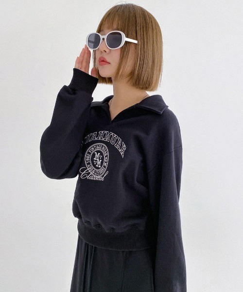 muahmuah(ムーアムーア)の「A'GEM/9 × .kom『muah muah/ムーアムーア』STITCH MUAH OPEN COLLAR MTM/ステッチデザインオープンカラースウェットシャツ(スウェット・レディース・ブラック/グレー・FREE)」の6枚目の写真