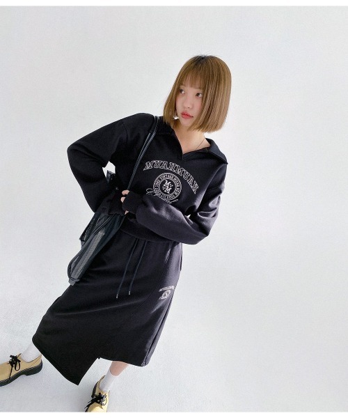 muahmuah(ムーアムーア)の「A'GEM/9 × .kom『muah muah/ムーアムーア』STITCH MUAH OPEN COLLAR MTM/ステッチデザインオープンカラースウェットシャツ(スウェット・レディース・ブラック/グレー・FREE)」の8枚目の写真