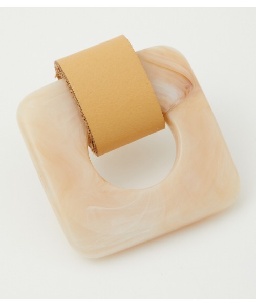 AZUL by moussy(アズールバイマウジー)の「LEATHER×MARBLE EARRINGS/レザー×マーブルピアス(ピアス(両耳用)・レディース・グレー系その他/ホワイト系その他・FREE)」の11枚目の写真