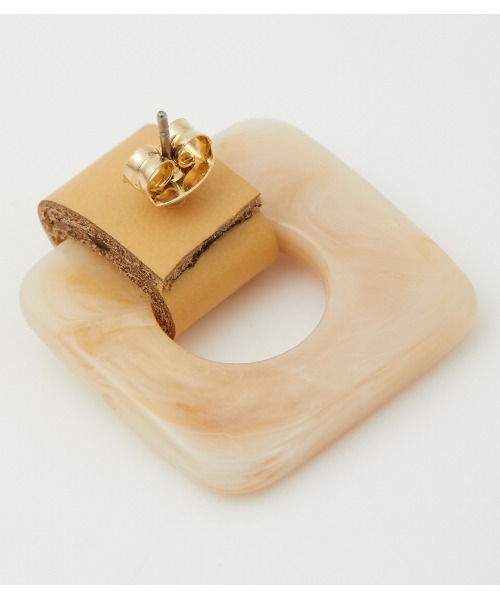 AZUL by moussy(アズールバイマウジー)の「LEATHER×MARBLE EARRINGS/レザー×マーブルピアス(ピアス(両耳用)・レディース・グレー系その他/ホワイト系その他・FREE)」の12枚目の写真