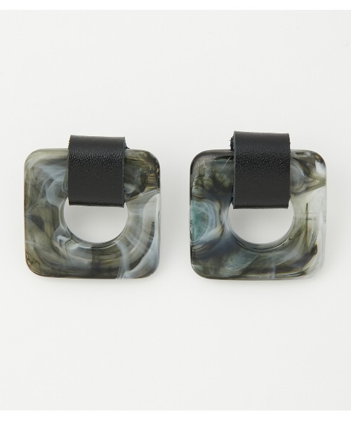 AZUL by moussy(アズールバイマウジー)の「LEATHER×MARBLE EARRINGS/レザー×マーブルピアス(ピアス(両耳用)・レディース・グレー系その他/ホワイト系その他・FREE)」の17枚目の写真