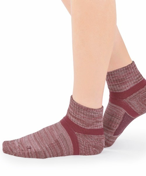 GUNZE（グンゼ）の「ACTIVE STYLE/アクティブスタイル　アーチサポートパイル ソックス　ショート丈（ソックス/靴下・レディース・ブラック/ネイビー/スモークピンク/ライトグレー/グリーン系その他/レンガ/ブルー系その他/ホワイト/イエロー系その他/オレンジ/ライム/ブラック系その他・23-25）」の18枚目の写真