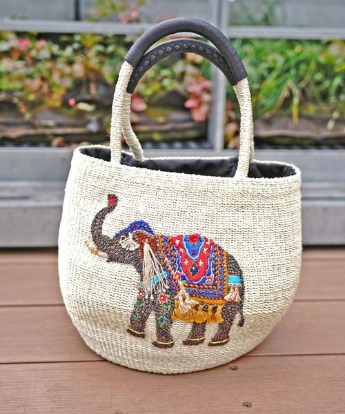 VIOLAd'ORO (ヴィオラドーロ) 刺繍かごBAG VIOLAd´ORO ヴィオラドーロ