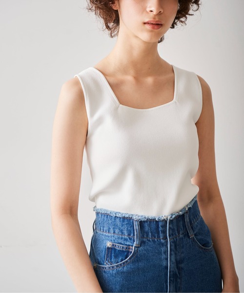 FREE'S MART(フリーズマート)の「◆総針スクエアネックニットタンク(ニット/セーター・レディース・ホワイト/ブラック/ブルー/レッド・FREE)」の2枚目の写真