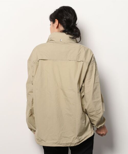 THE NORTH FACE PURPLE LABEL(ザ ノースフェイス パープルレーベル)の「THE NORTH FACE PURPLE LABEL MOUNTAIN FIELD JK / ザ ノースフェイス パープルレーベル マウンテンフィールドジャケット(ナイロンジャケット・レディース・ベージュ・MEDIUM)」の8枚目の写真