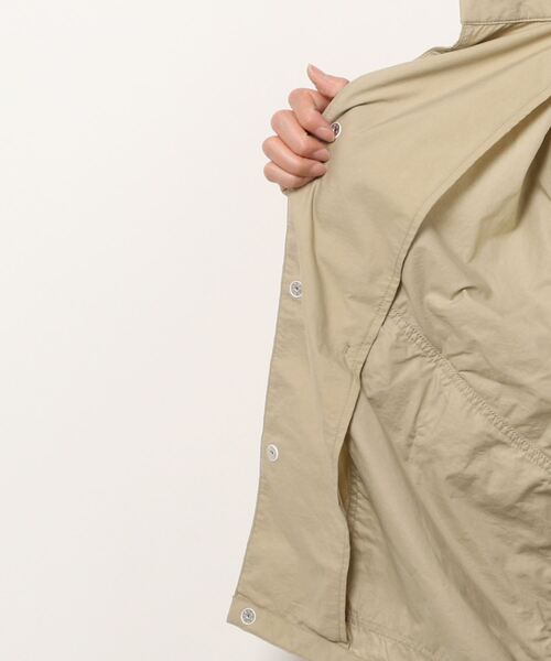 THE NORTH FACE PURPLE LABEL(ザ ノースフェイス パープルレーベル)の「THE NORTH FACE PURPLE LABEL MOUNTAIN FIELD JK / ザ ノースフェイス パープルレーベル マウンテンフィールドジャケット(ナイロンジャケット・レディース・ベージュ・MEDIUM)」の9枚目の写真