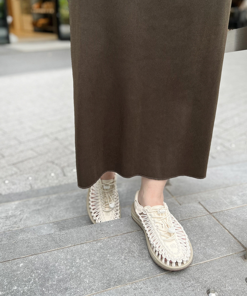 KEEN（キーン）の「【KEEN/キーン】UNEEK：サンダル（サンダル・レディース・ホワイト/ブラック・24cm/25cm/24.5cm/23.5cm）」の5枚目の写真