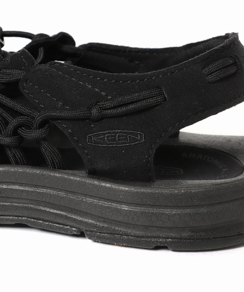 KEEN（キーン）の「【KEEN/キーン】UNEEK：サンダル（サンダル・レディース・ホワイト/ブラック・24cm/25cm/24.5cm/23.5cm）」の14枚目の写真