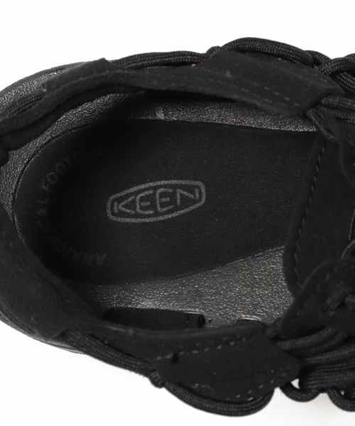 KEEN（キーン）の「【KEEN/キーン】UNEEK：サンダル（サンダル・レディース・ホワイト/ブラック・24cm/25cm/24.5cm/23.5cm）」の17枚目の写真