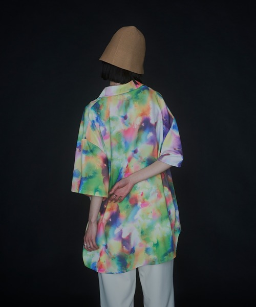 VACANCY(ヴァカンシー)の「JIROコラボ ペイントフラワーハーフスリーブオーバーシャツ(シャツ/ブラウス・レディース・ホワイト/ブルー・FREE)」の7枚目の写真