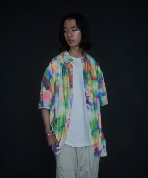 VACANCY(ヴァカンシー)の「JIROコラボ ペイントフラワーハーフスリーブオーバーシャツ(シャツ/ブラウス・レディース・ホワイト/ブルー・FREE)」の15枚目の写真