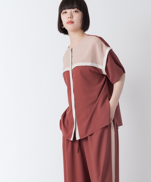 La SRIC（ラスリック）の「La SRIC / クロススウィッチングカラーBL【セットアップ可】（シャツ/ブラウス・レディース・ブラック/ブラウン/ブルー・38）」の4枚目の写真