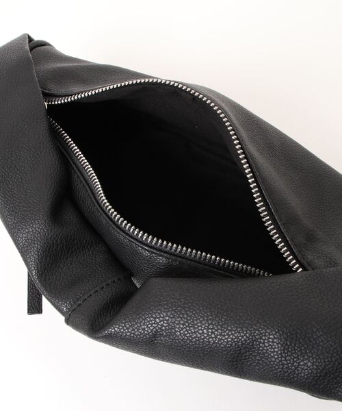 coca(coca)(コカ)の「スムースタッチ楕円バック(ハンドバッグ・レディース・ブラック/グリーン・ONE SIZE)」の8枚目の写真