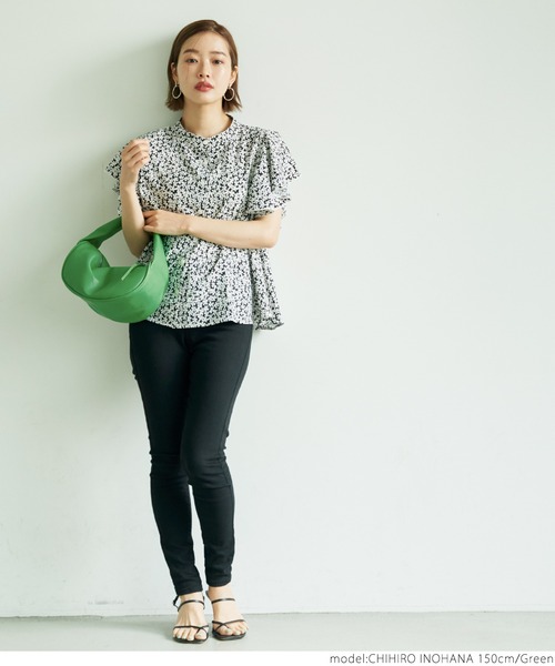 coca(coca)(コカ)の「スムースタッチ楕円バック(ハンドバッグ・レディース・ブラック/グリーン・ONE SIZE)」の10枚目の写真