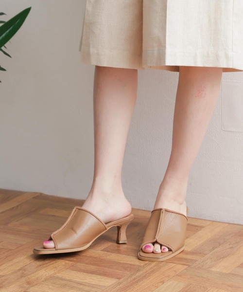 URBAN RESEARCH DOORS（アーバンリサーチドアーズ）の「パイピングヒールサンダル（サンダル・レディース・ベージュ系その他/ブラック・36/37/38）」の8枚目の写真