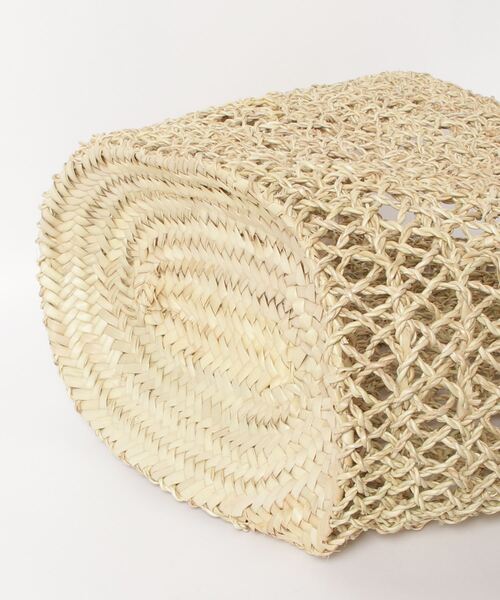 KECH LeS ESSENTIELS（ケッシュルエッセンシャル）の「KECH LeS ESSENTIELS OPEN WEAVE BASKET（かごバッグ・レディース・ナチュラル・FREE）」の3枚目の写真