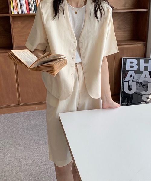 Chaco closet（チャコ クローゼット）の「【セットアップ】半袖ノーカラージャケット＆ハーフパンツセット（セットアップ・レディース・ブラック/ライトグリーン/アイボリー・FREE）」の6枚目の写真