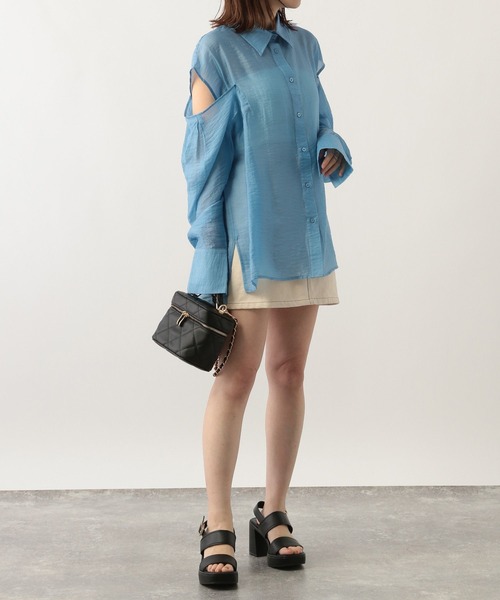Heather（ヘザー）の「ショルダースリットシアーシャツ 299646