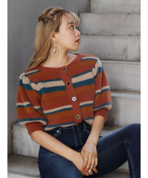EVRIS（エヴリス）の「フロントボタンマルチボーダーニットトップス（ニット/セーター・レディース・ネイビー/オレンジ・FREE）」の14枚目の写真