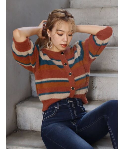EVRIS（エヴリス）の「フロントボタンマルチボーダーニットトップス（ニット/セーター・レディース・ネイビー/オレンジ・FREE）」の15枚目の写真