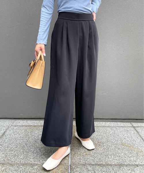 StyleSea（スタイルシー）の「ツータックワイドパンツ（その他パンツ・レディース・ブラック/ブルー/コーラル・FREE）」の2枚目の写真