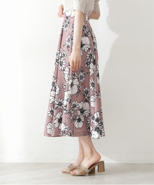 PROPORTION BODY DRESSING(プロポーションボディドレッシング)の「ビックフラワープリントスカート / 1212220810(スカート・レディース・ブラック/ベージュ/パープル・SMALL/MEDIUM)」の8枚目の写真