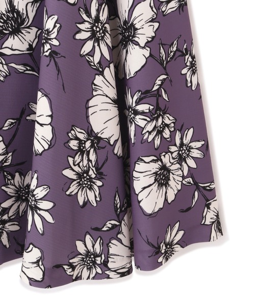 PROPORTION BODY DRESSING(プロポーションボディドレッシング)の「ビックフラワープリントスカート / 1212220810(スカート・レディース・ブラック/ベージュ/パープル・SMALL/MEDIUM)」の20枚目の写真