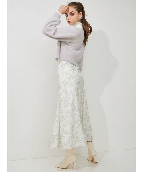 MERCURYDUO（マーキュリーデュオ）の「ハイウエストセミフレアフラワースカート（スカート・レディース・ピンク/イエロー/ネイビー・SMALL/MEDIUM）」の5枚目の写真