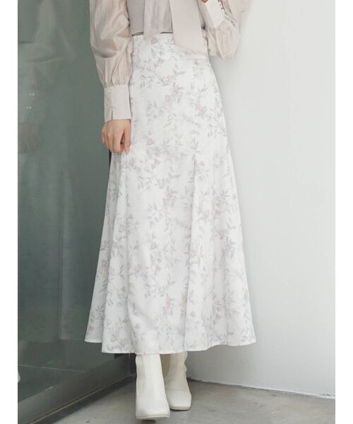 MERCURYDUO（マーキュリーデュオ）の「ハイウエストセミフレアフラワースカート（スカート・レディース・ピンク/イエロー/ネイビー・SMALL/MEDIUM）」の20枚目の写真